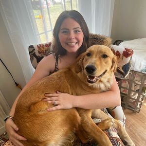 Meet your Posher, Alexis